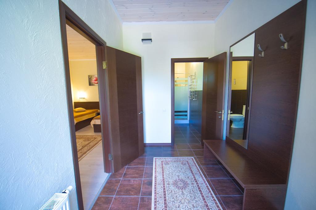 Prince Trubetskoi Winery Hotel Нова Каховка Стая снимка