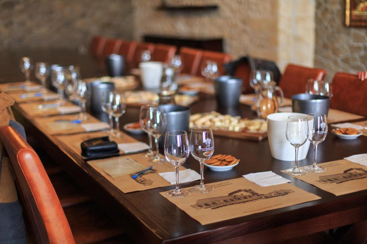 Prince Trubetskoi Winery Hotel Нова Каховка Екстериор снимка